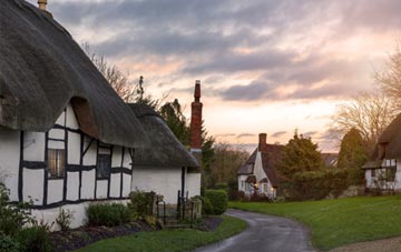 is West Chiltington Common thatch roofing popular